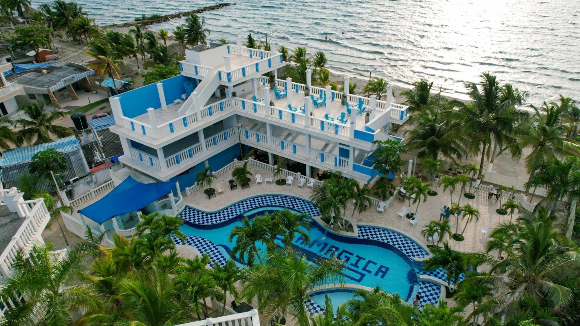 Hotel Isla Magica Ковеньяс Экстерьер фото