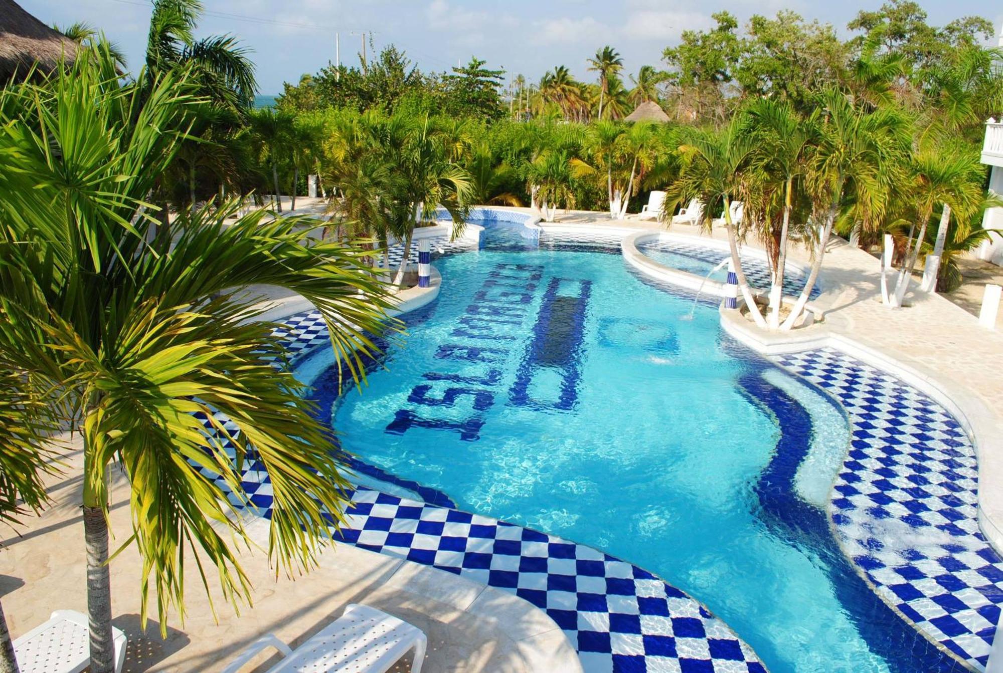 Hotel Isla Magica Ковеньяс Экстерьер фото